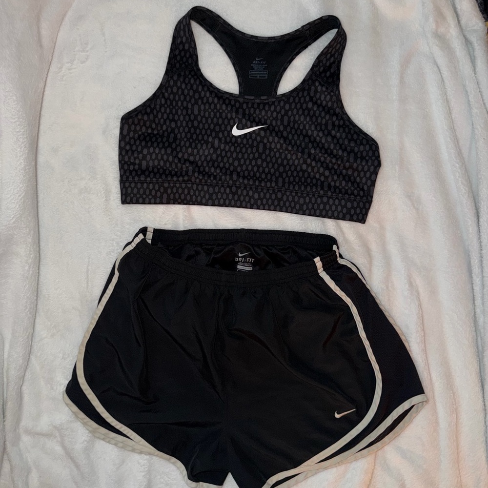 Nike Women's Size L Sports Bra and size M Shorts Set #W1